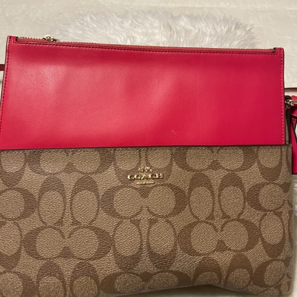 Coach wristlet - Picture 3 of 4
